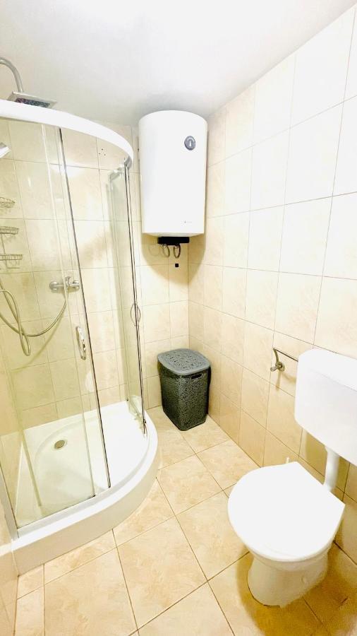 Colorful And Happy Apartment Sukosan - With Parking Exterior foto